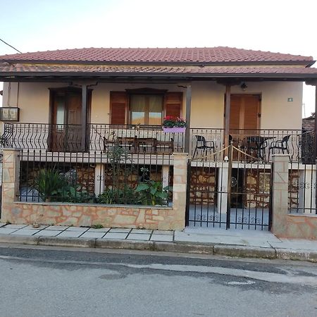 Renovated Apartment 300M From The Sea Ierissos Exterior photo